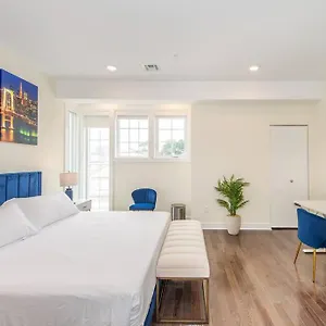 Stylish Chic Nyc At Fingertips Apartment North Bergen