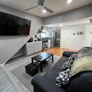 Cozy 2 Bedrooms Apartment Hillside